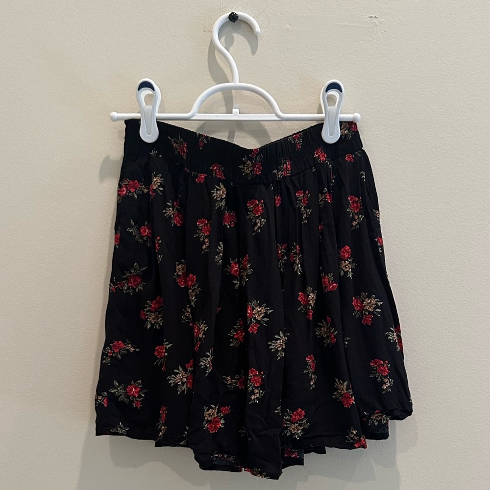 Brandy Melville Flower Print Skirt